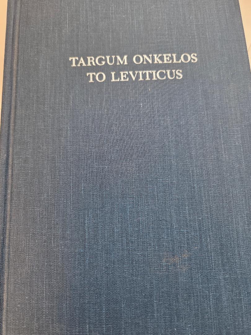 Targum Onkelos to Leviticus: with Ananlysis and Commentary